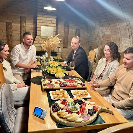 Sklep U Dusana Vracov Exteriör bild
